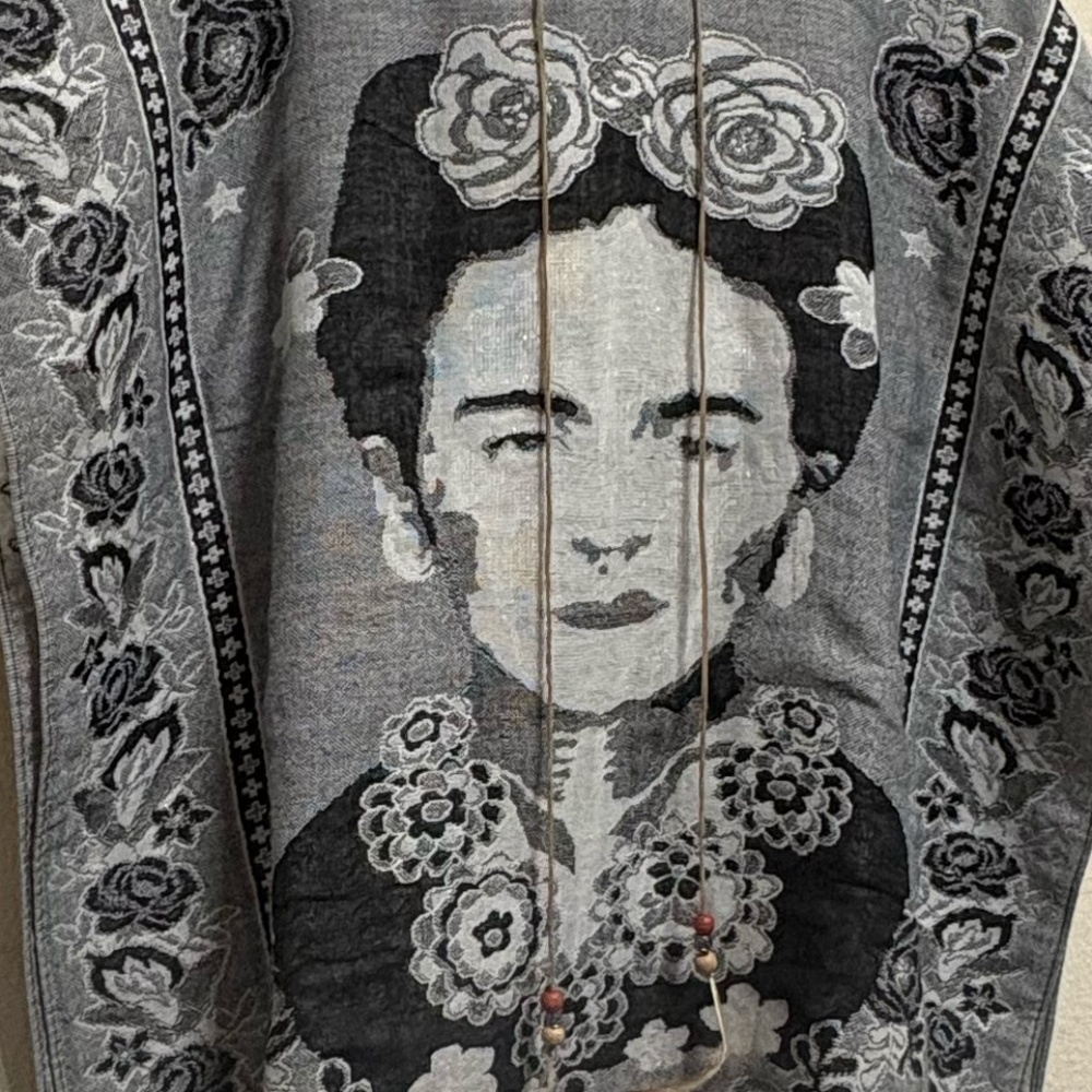 Frida Kahlo Icon Knit Poncho | Gray & Black Floral Hooded Wrap